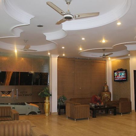 Hotel O Grand Central Delhi Kültér fotó