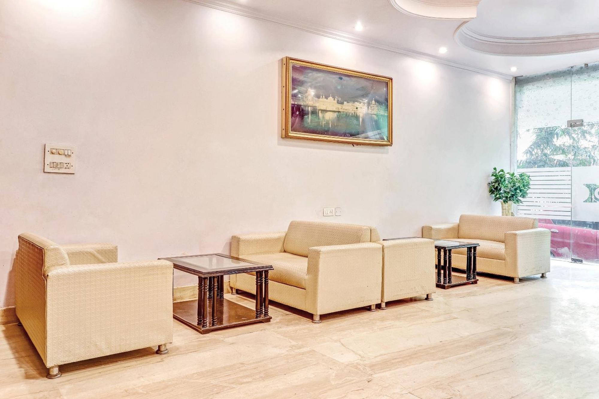 Hotel O Grand Central Delhi Kültér fotó