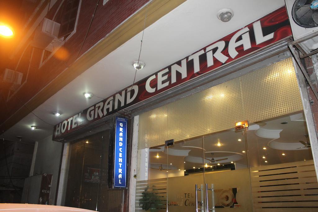 Hotel O Grand Central Delhi Kültér fotó