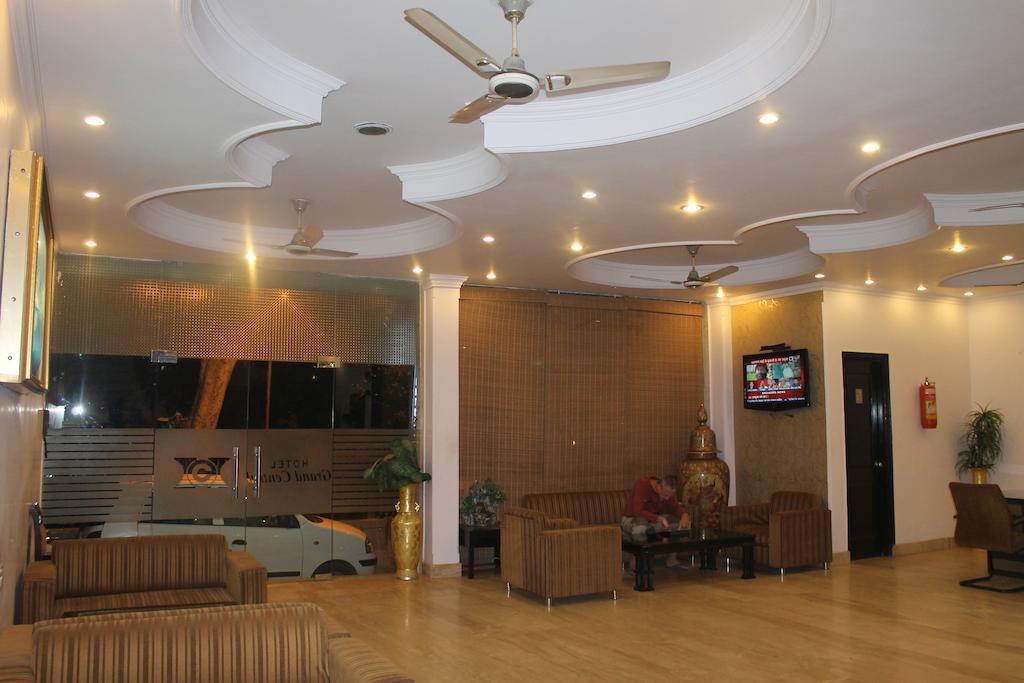 Hotel O Grand Central Delhi Kültér fotó