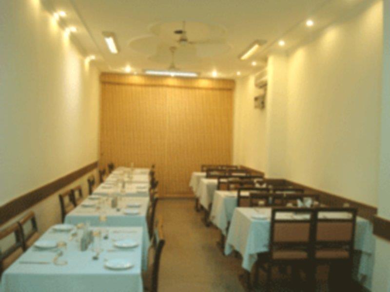 Hotel O Grand Central Delhi Kültér fotó