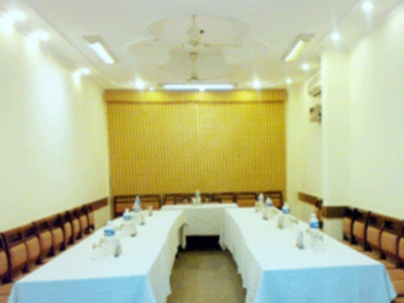 Hotel O Grand Central Delhi Kültér fotó