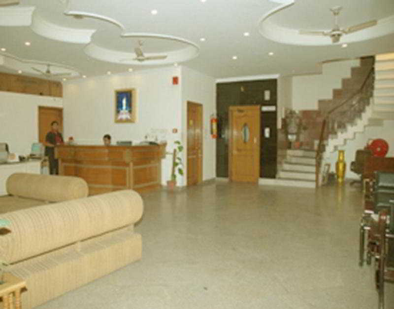 Hotel O Grand Central Delhi Kültér fotó